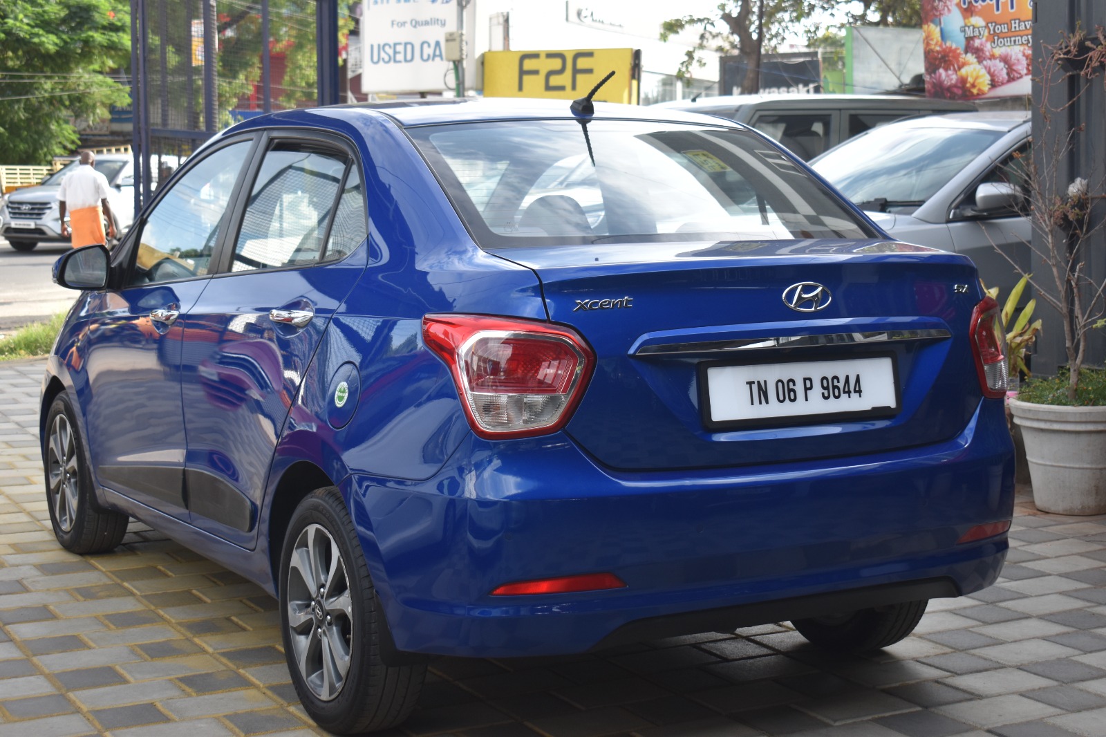 Hyundai Xcent - Image 2