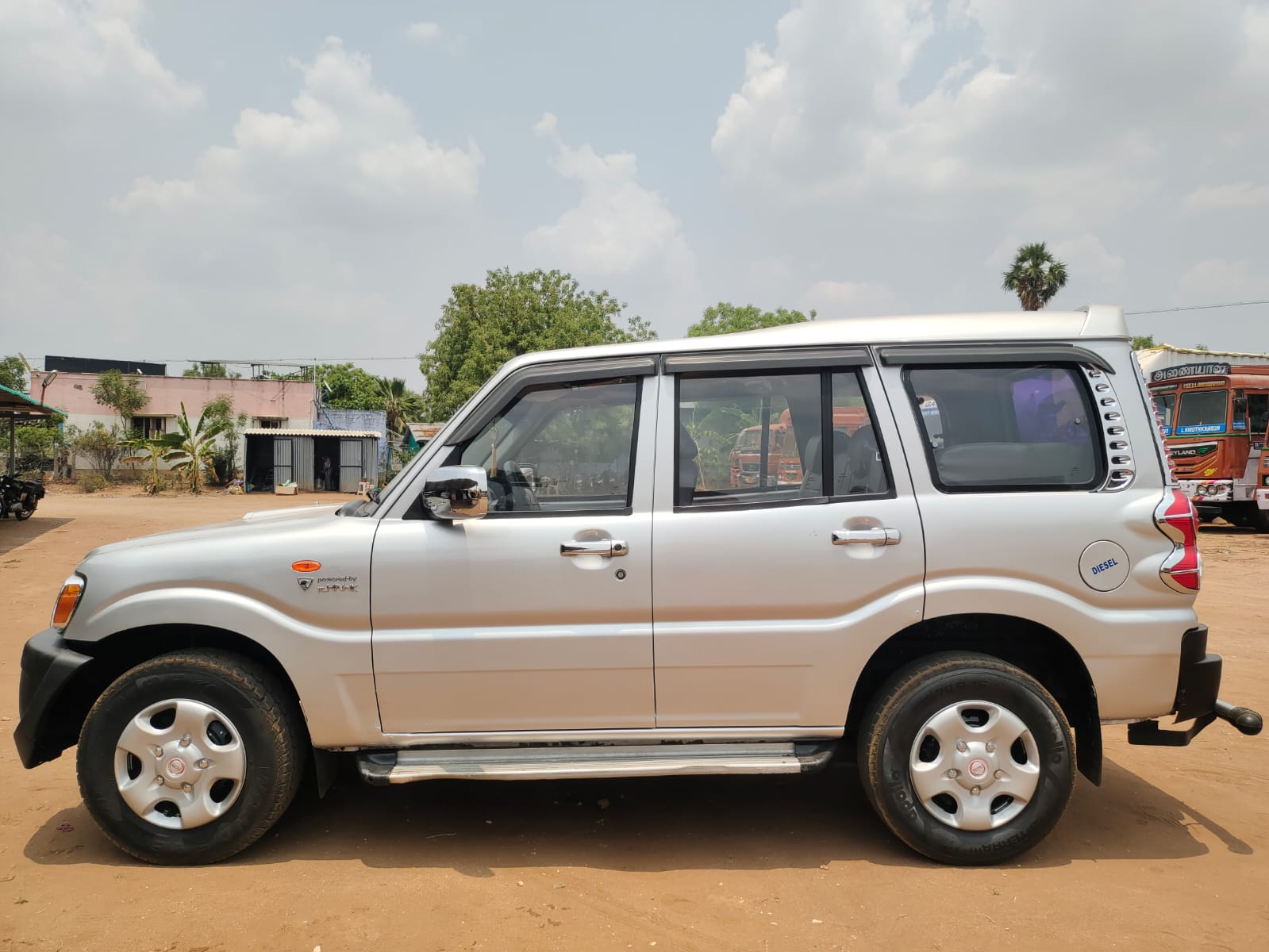 Mahindra Scorpio - Image 3