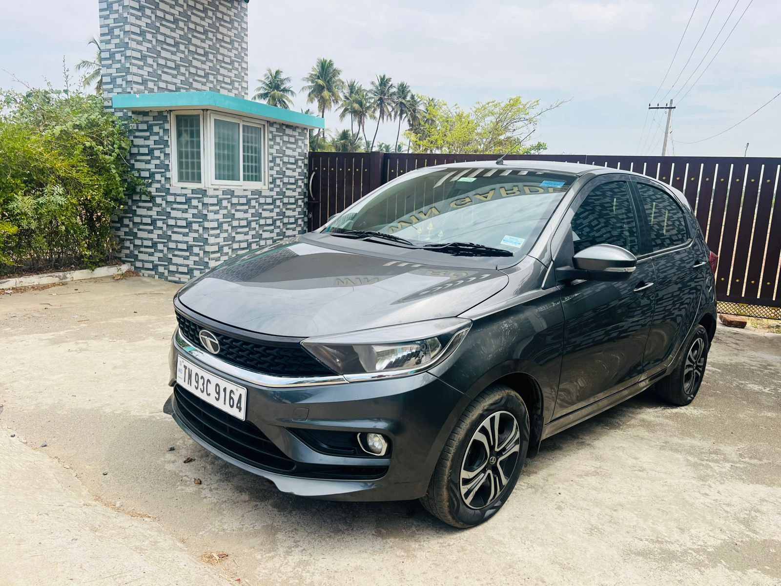 Tata Tiago - Image 3