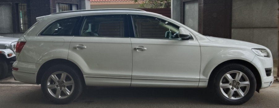 Audi Q7 - Image 2