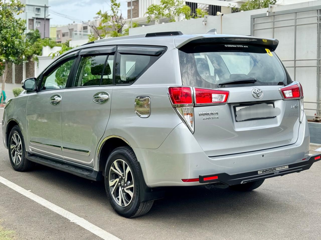Toyota Innova Crysta - Image 6