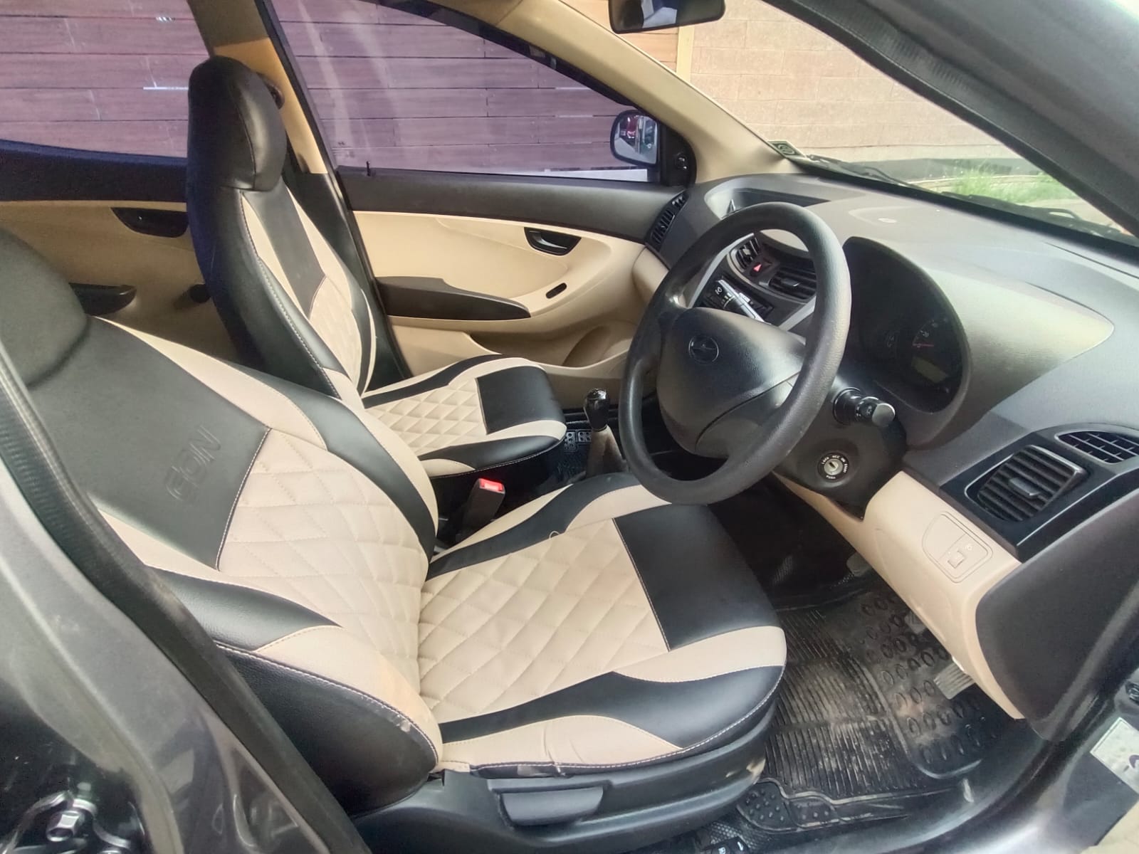 Hyundai Eon - Image 5