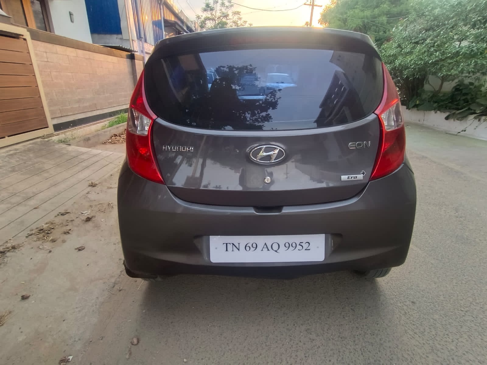 Hyundai Eon - Image 4