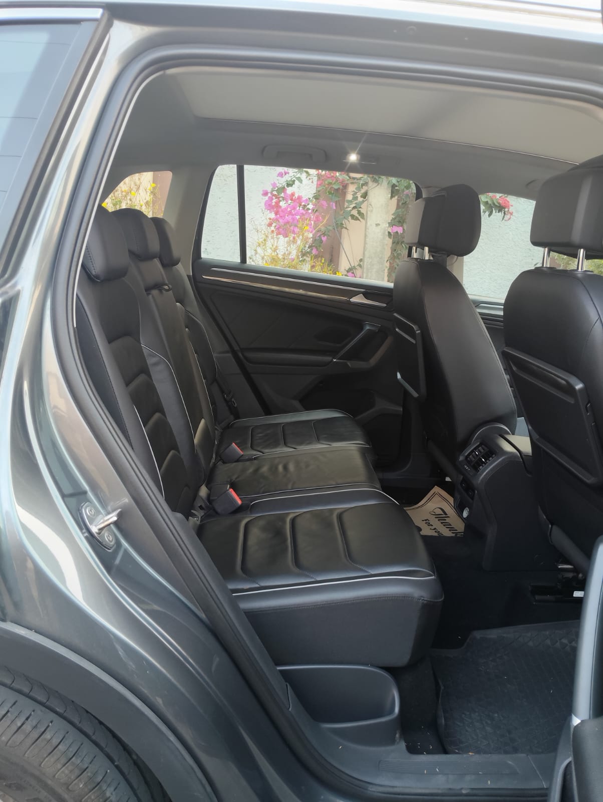 Volkswagen Tiguan - Image 7