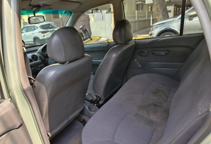Hyundai Santro Xing - Image 6