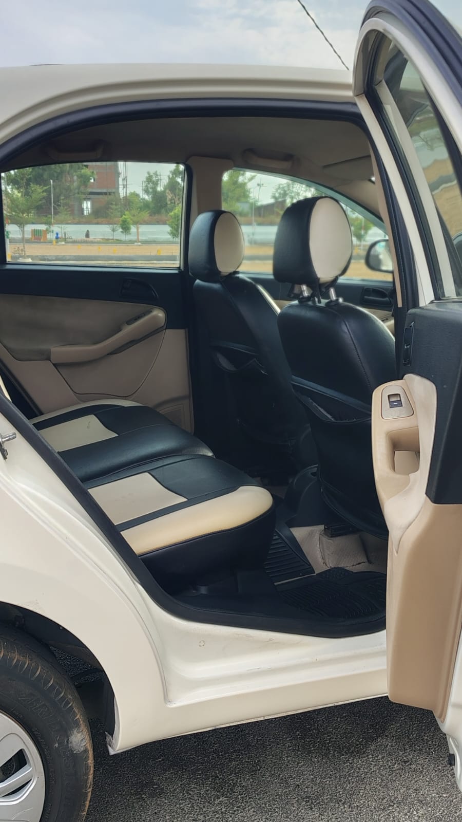 Tata Vista - Image 3