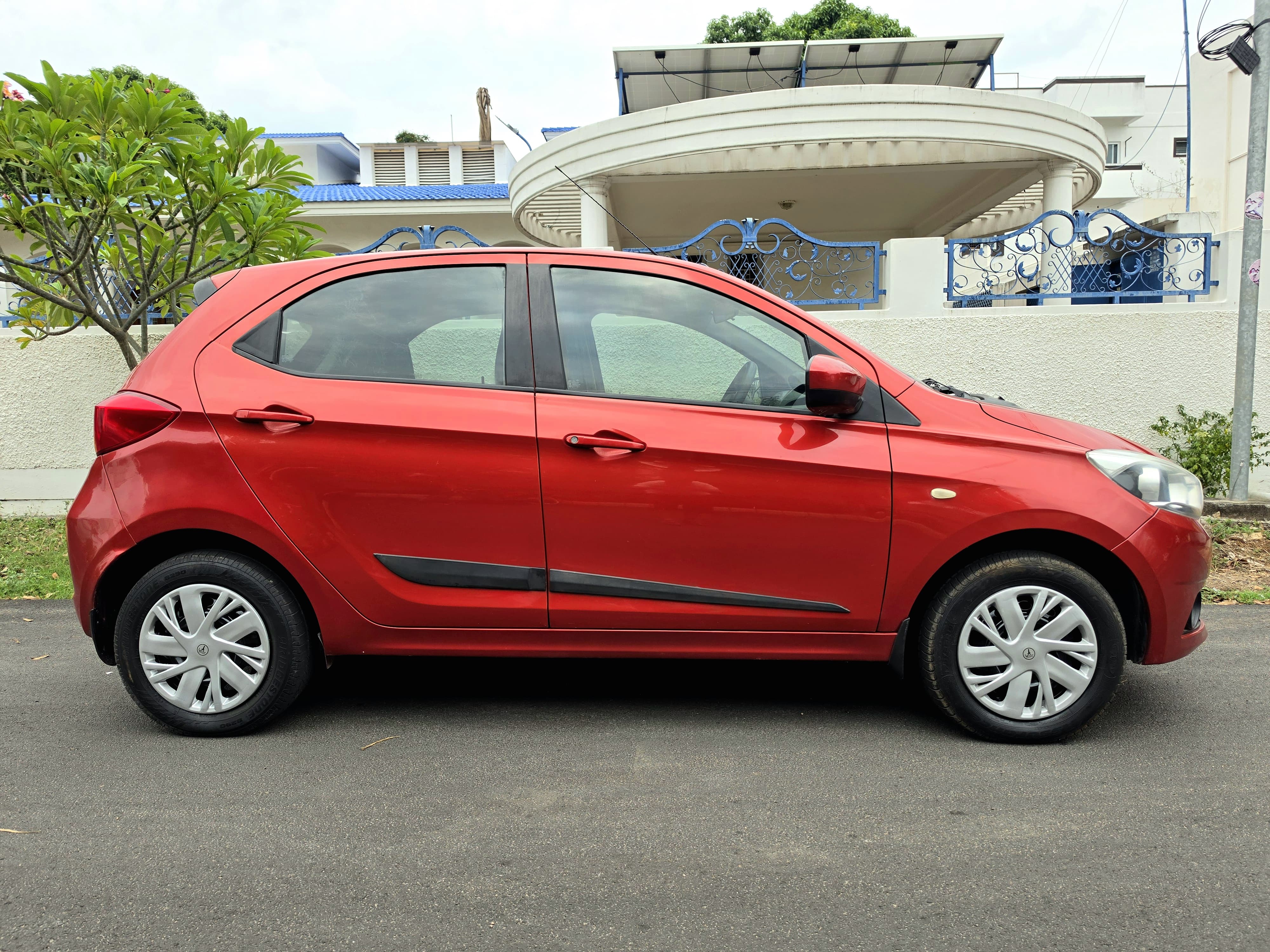 Tata Tiago