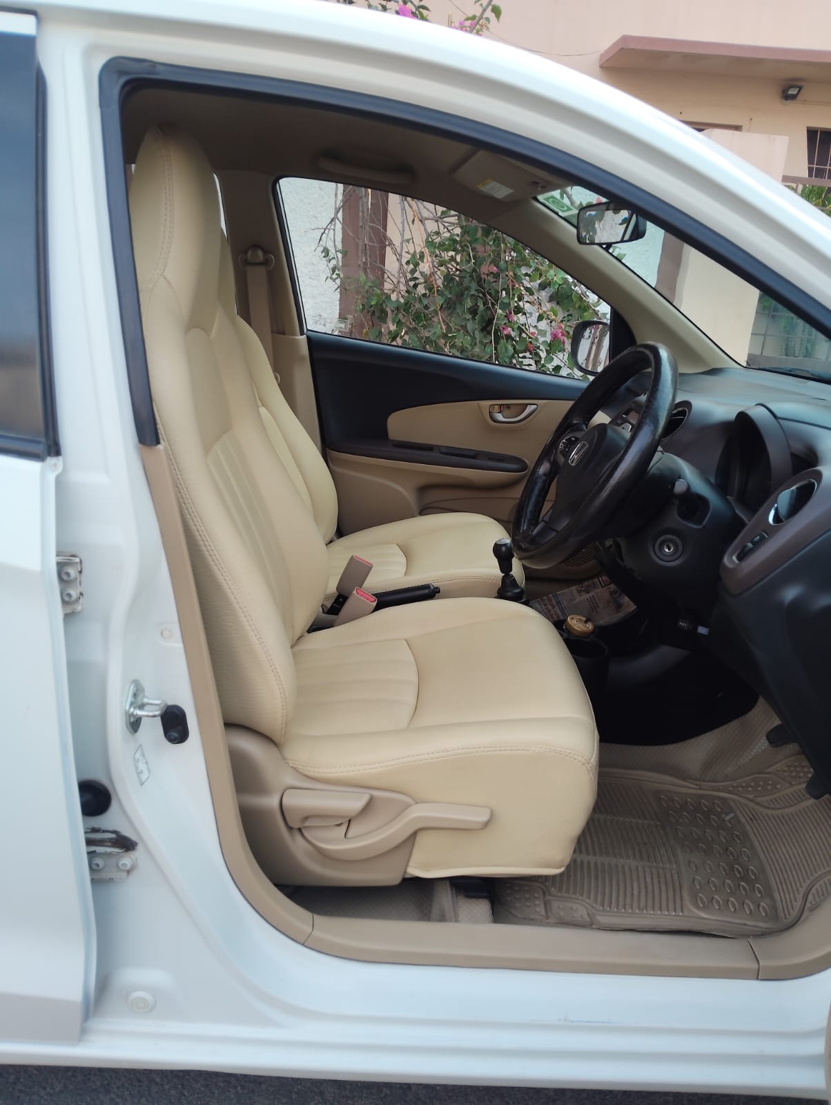 Honda Amaze - Image 6