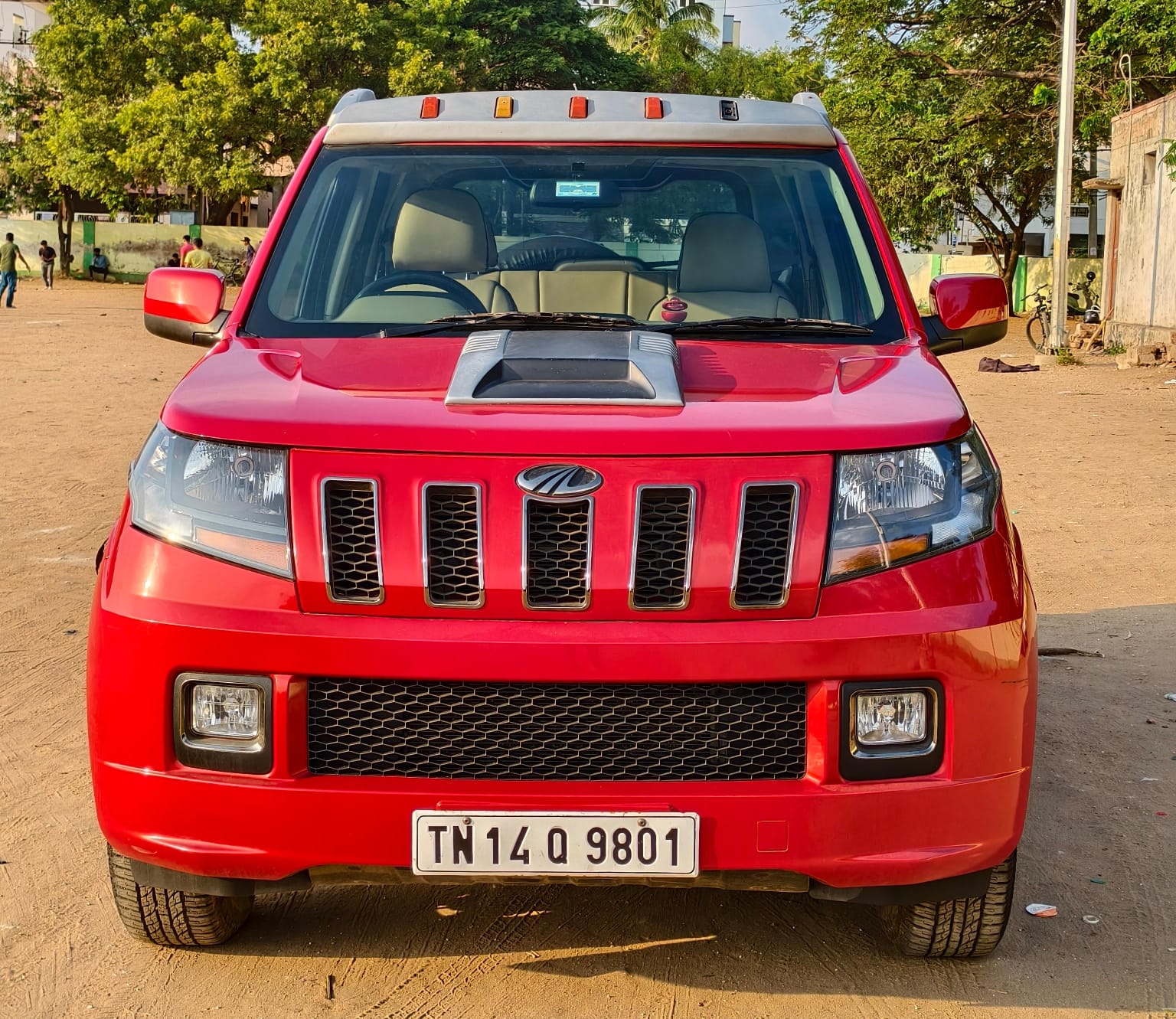 Mahindra TUV300