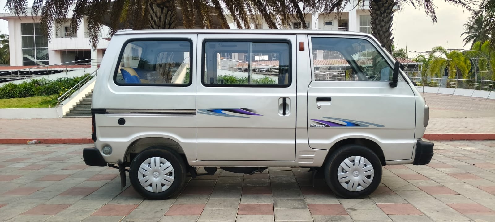 Maruti Suzuki Omni - Image 4