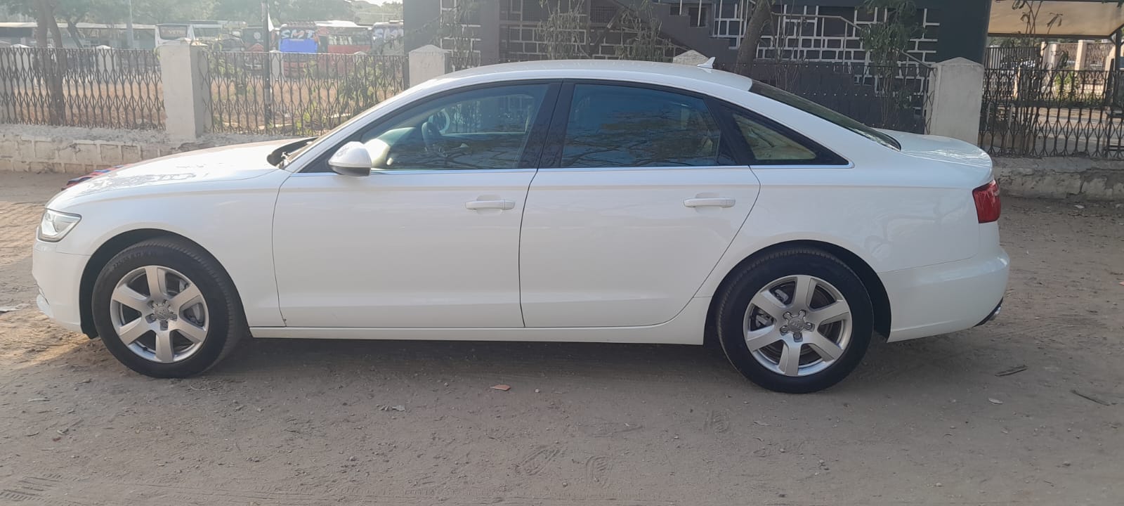 Audi A6 - Image 5