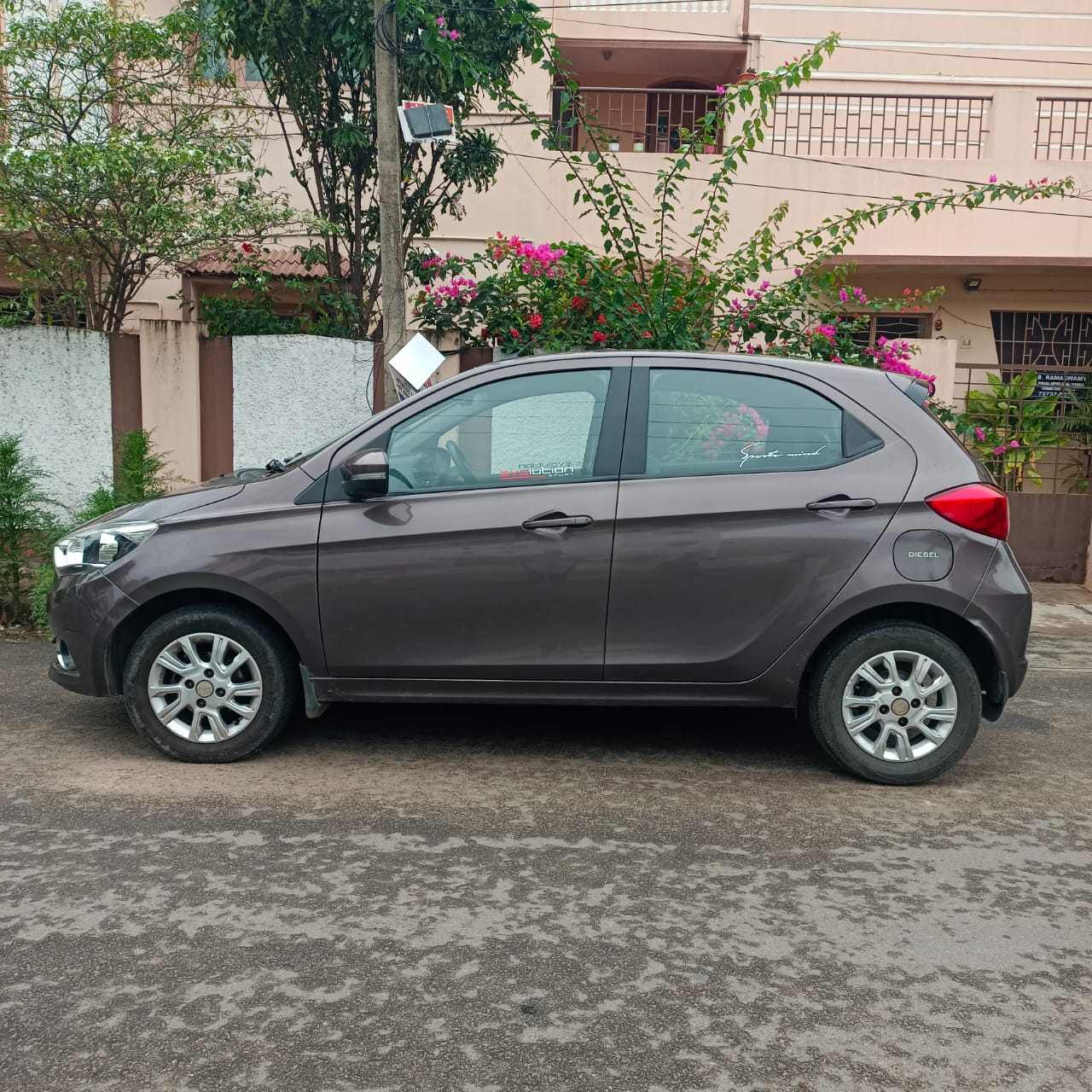 Tata Tiago - Image 4