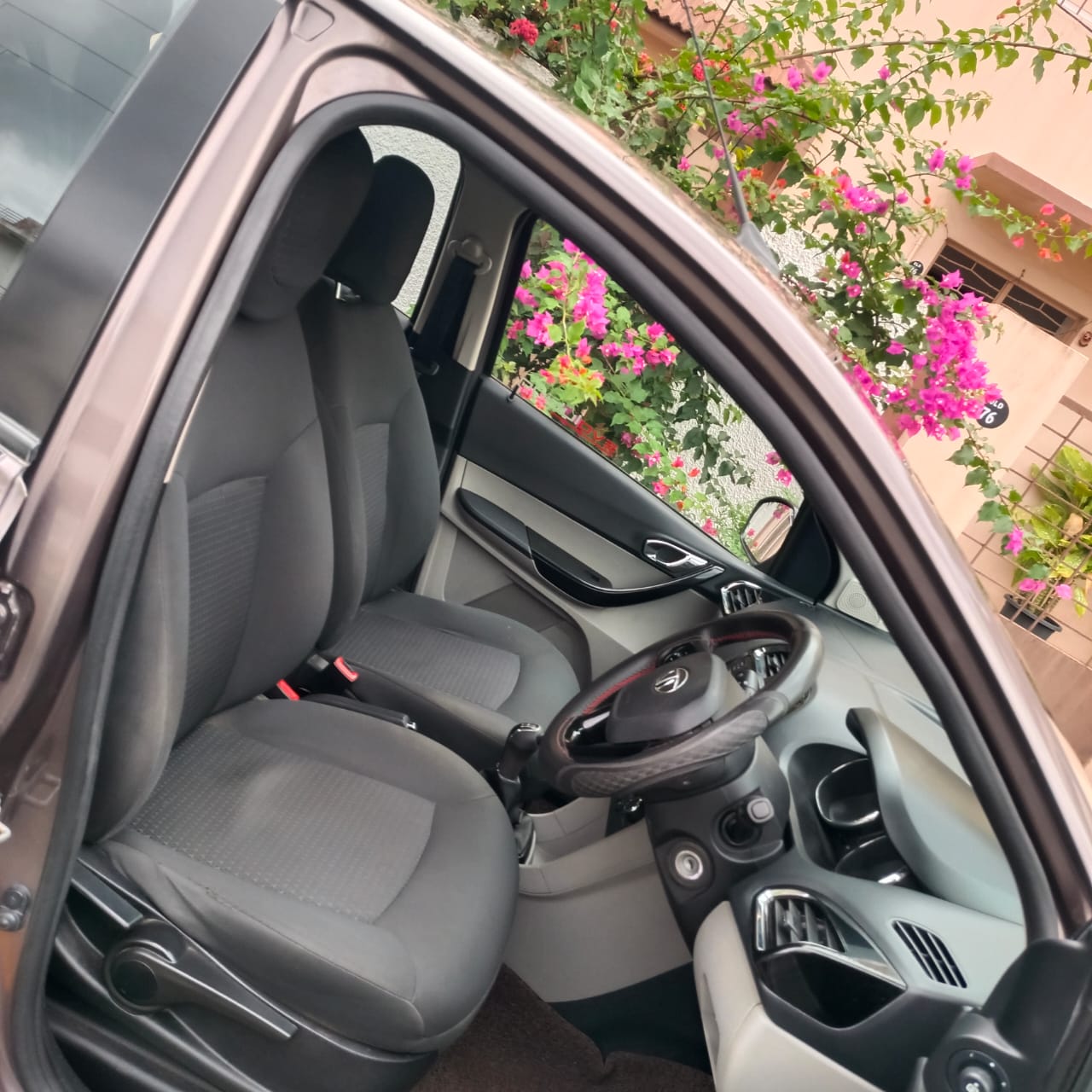 Tata Tiago - Image 7