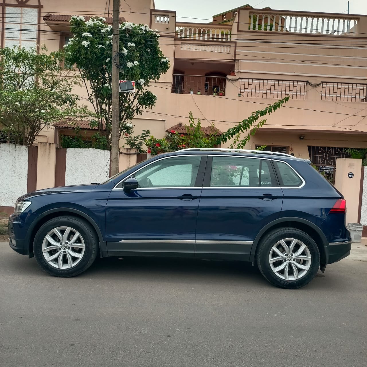 Volkswagen Tiguan - Image 6