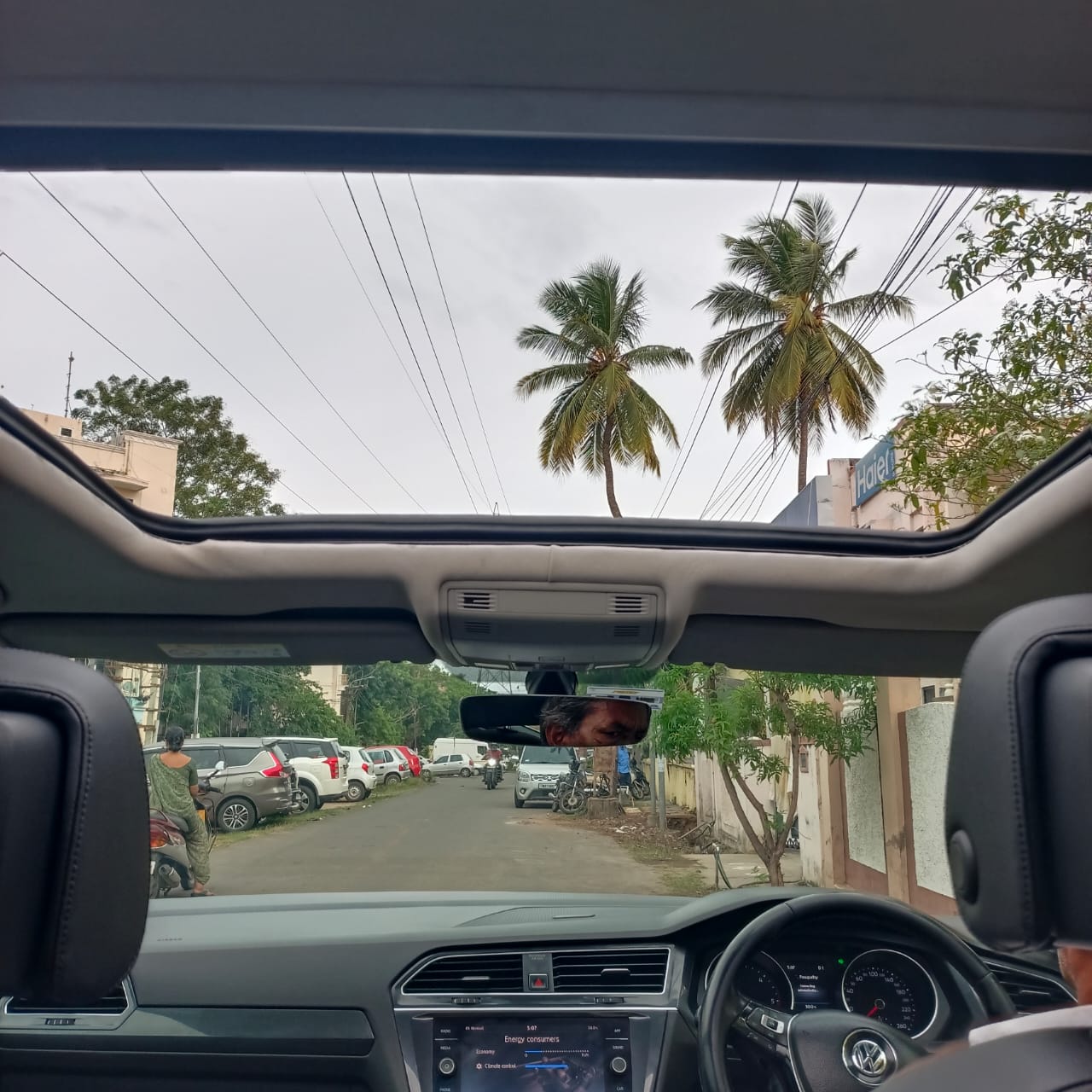 Volkswagen Tiguan - Image 3