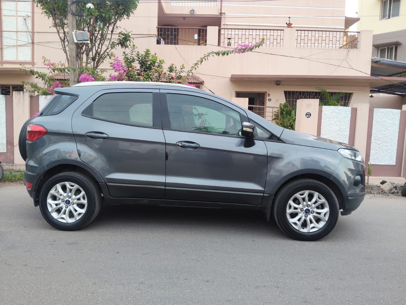 Ford Ecosport - Image 1