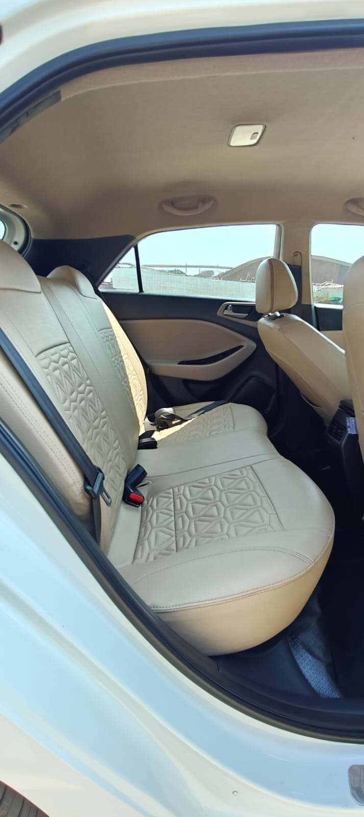 Hyundai i20 - Image 2