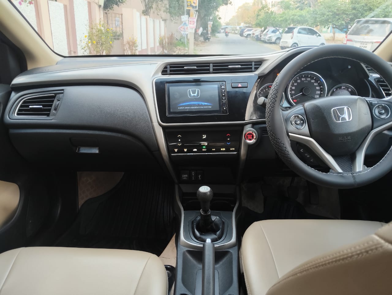Honda City - Image 2