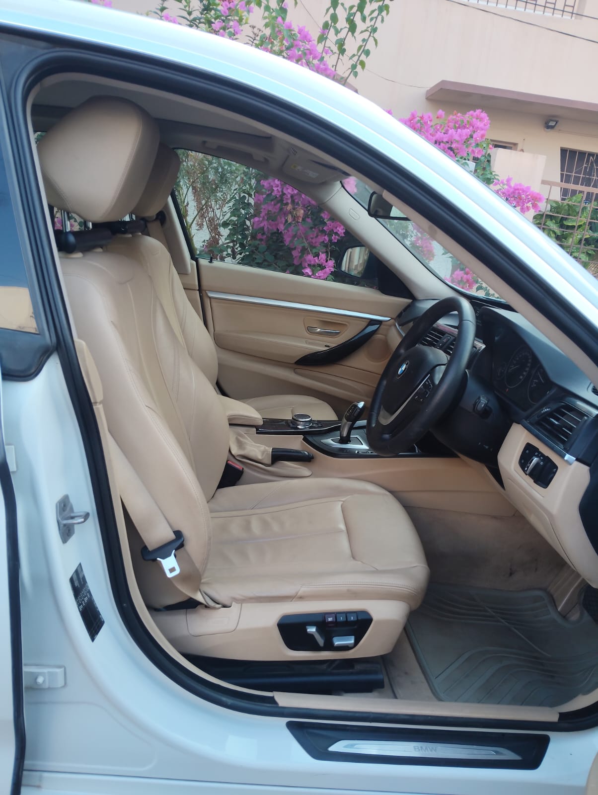BMW 3 Series - Image 6