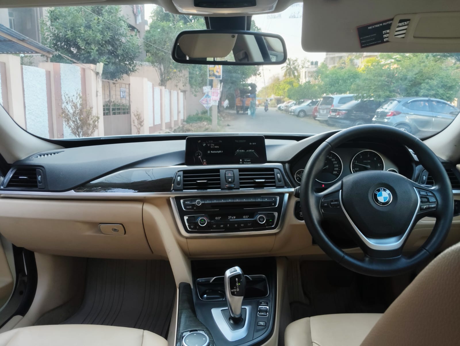 BMW 3 Series - Image 2