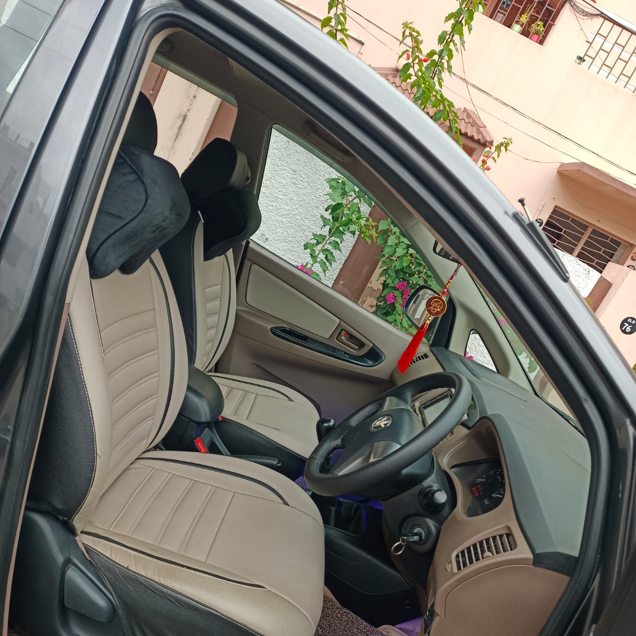 Toyota Innova - Image 5