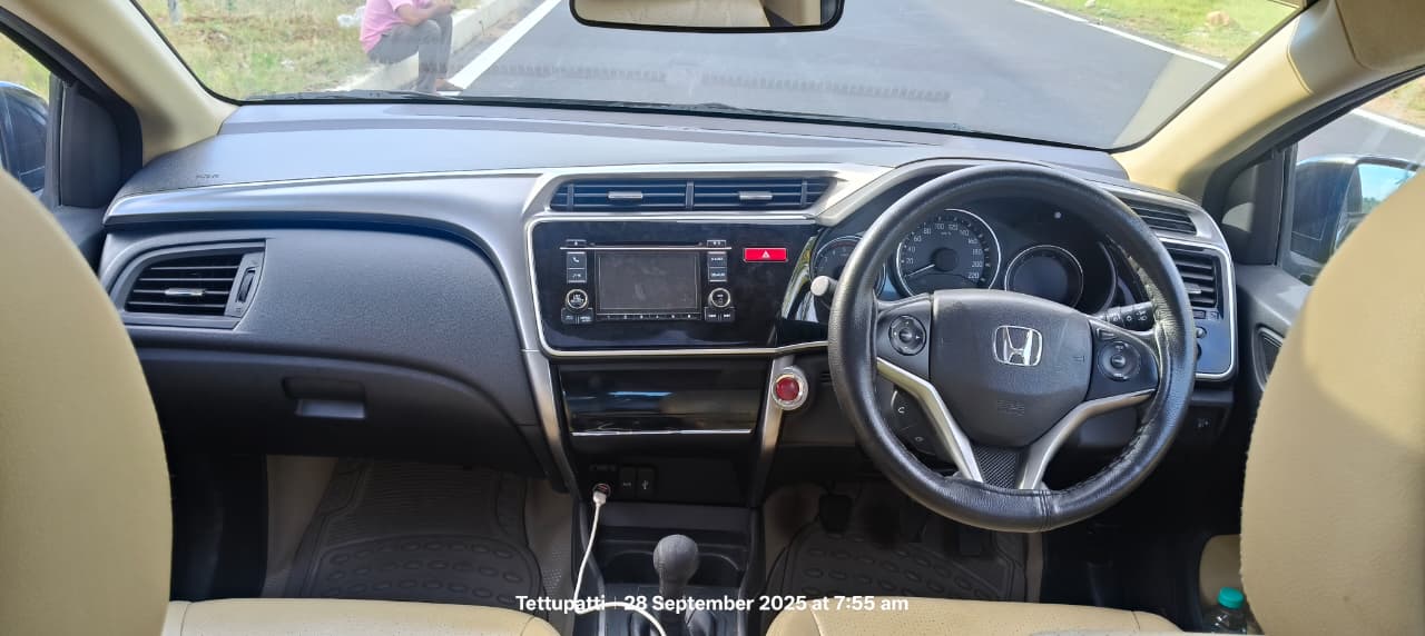 Hyundai Venue - Image 6
