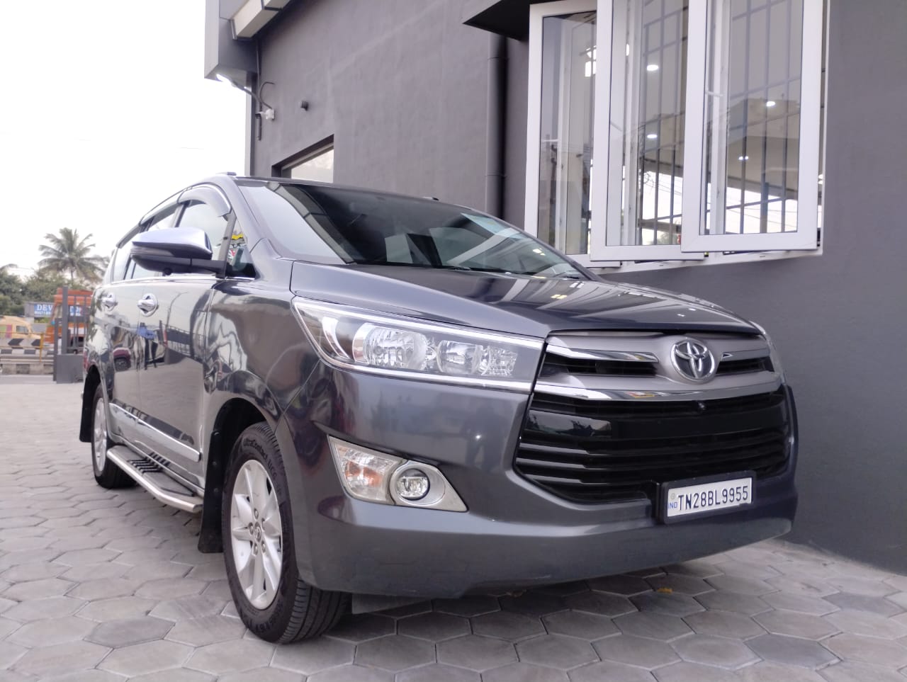 Toyota Innova Crysta - Image 3