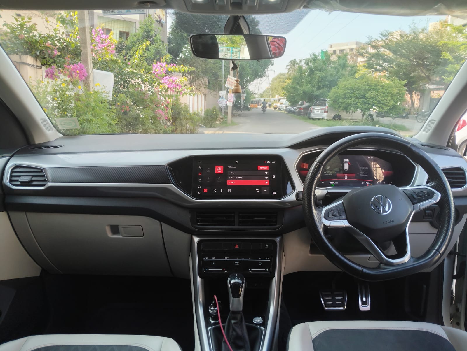 Volkswagen Taigun - Image 4