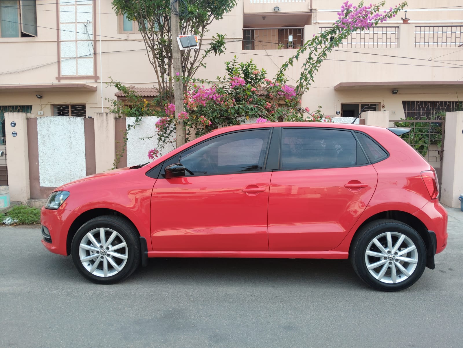 Volkswagen Polo - Image 2