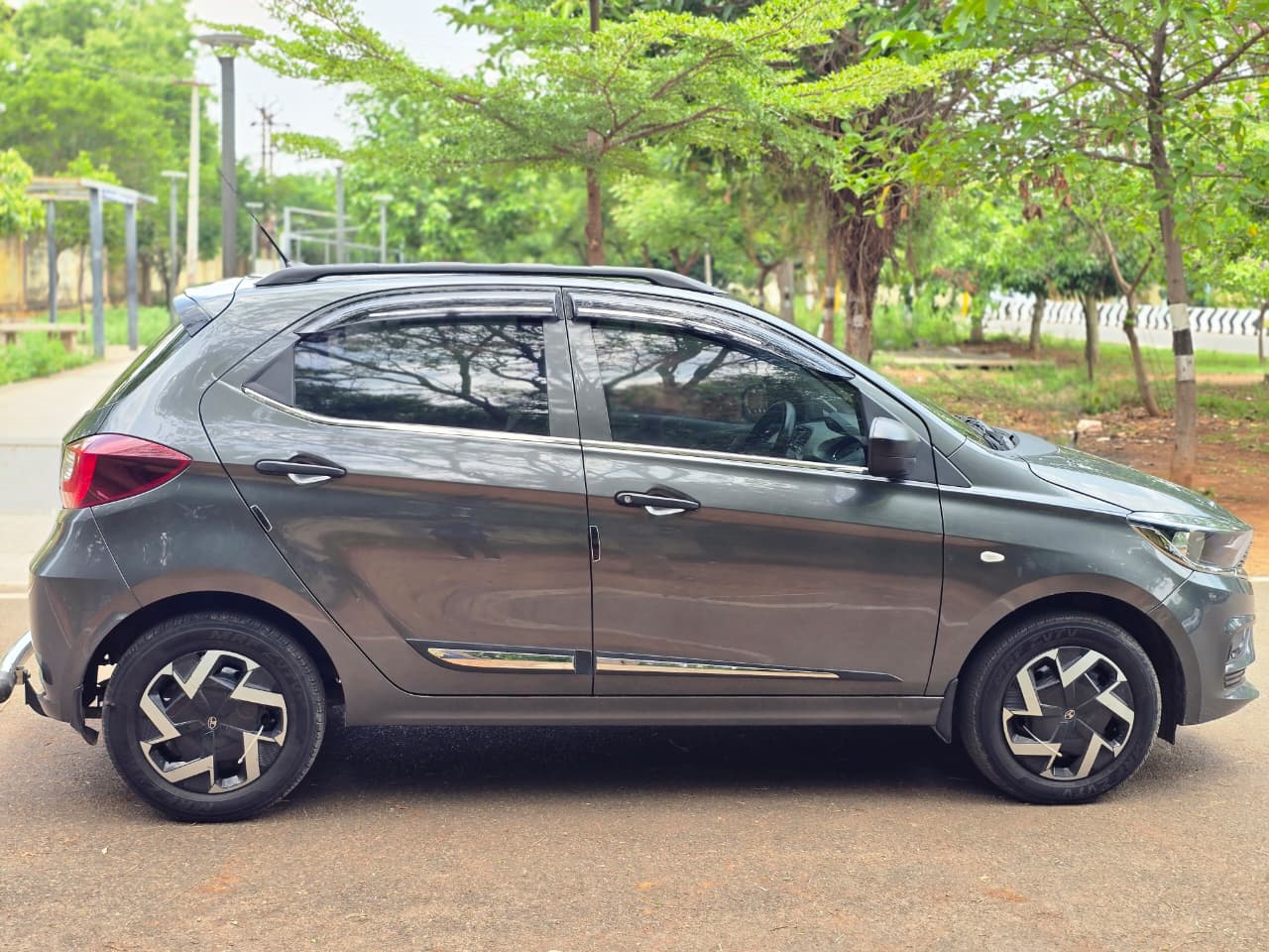 Tata Tiago - Image 4