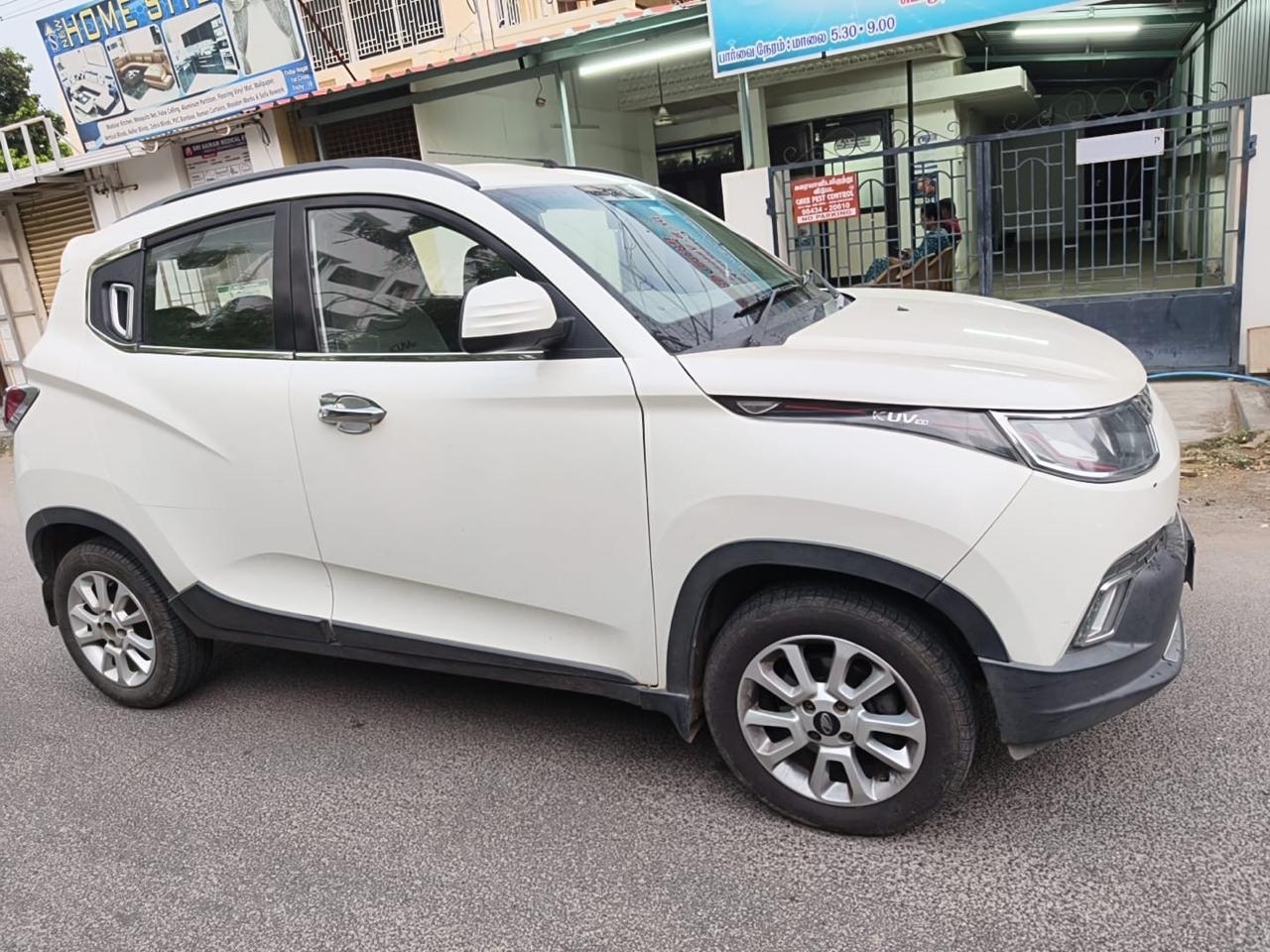 Mahindra KUV 100 - Image 4