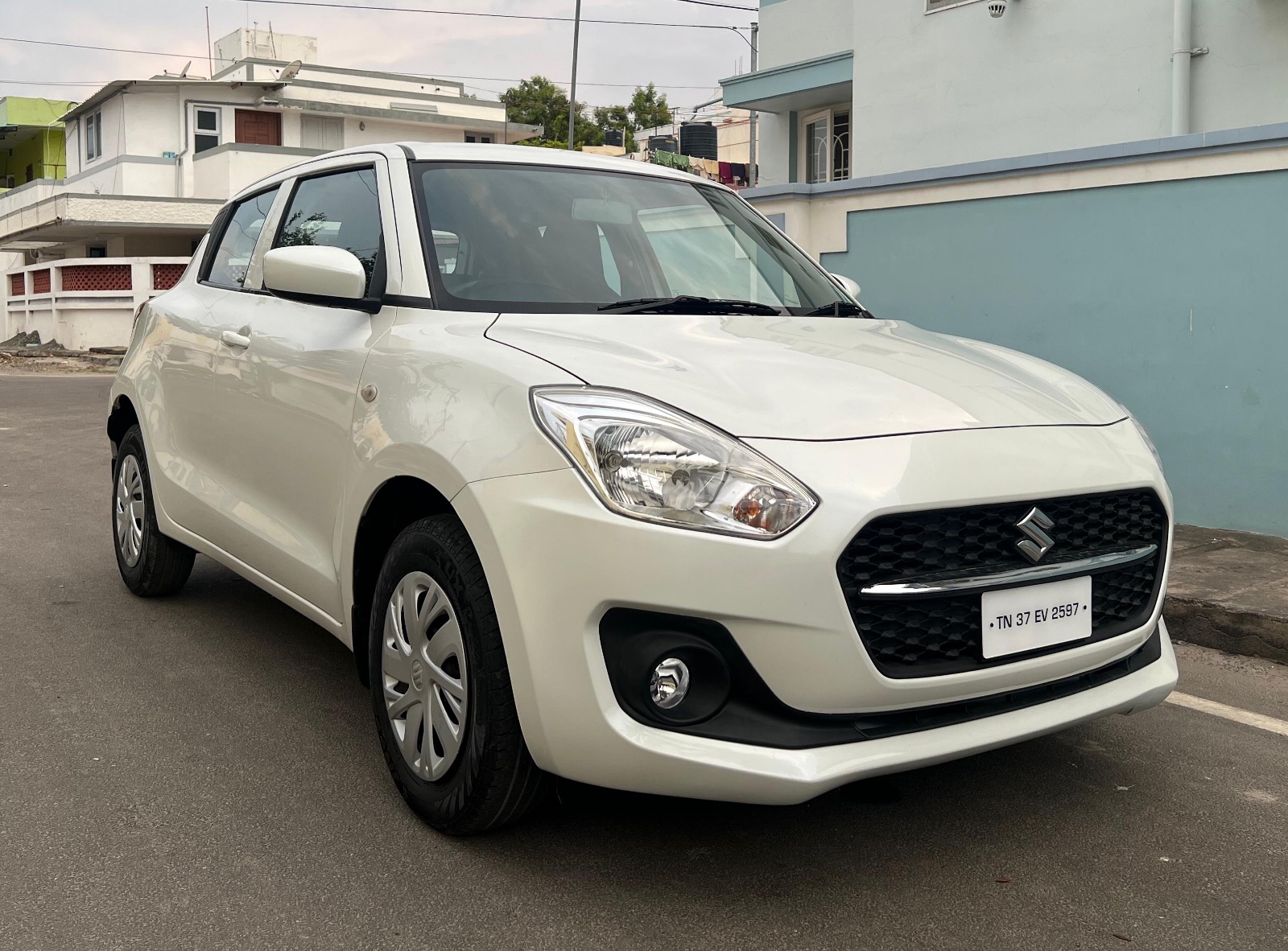 Maruti Suzuki Swift - Image 2