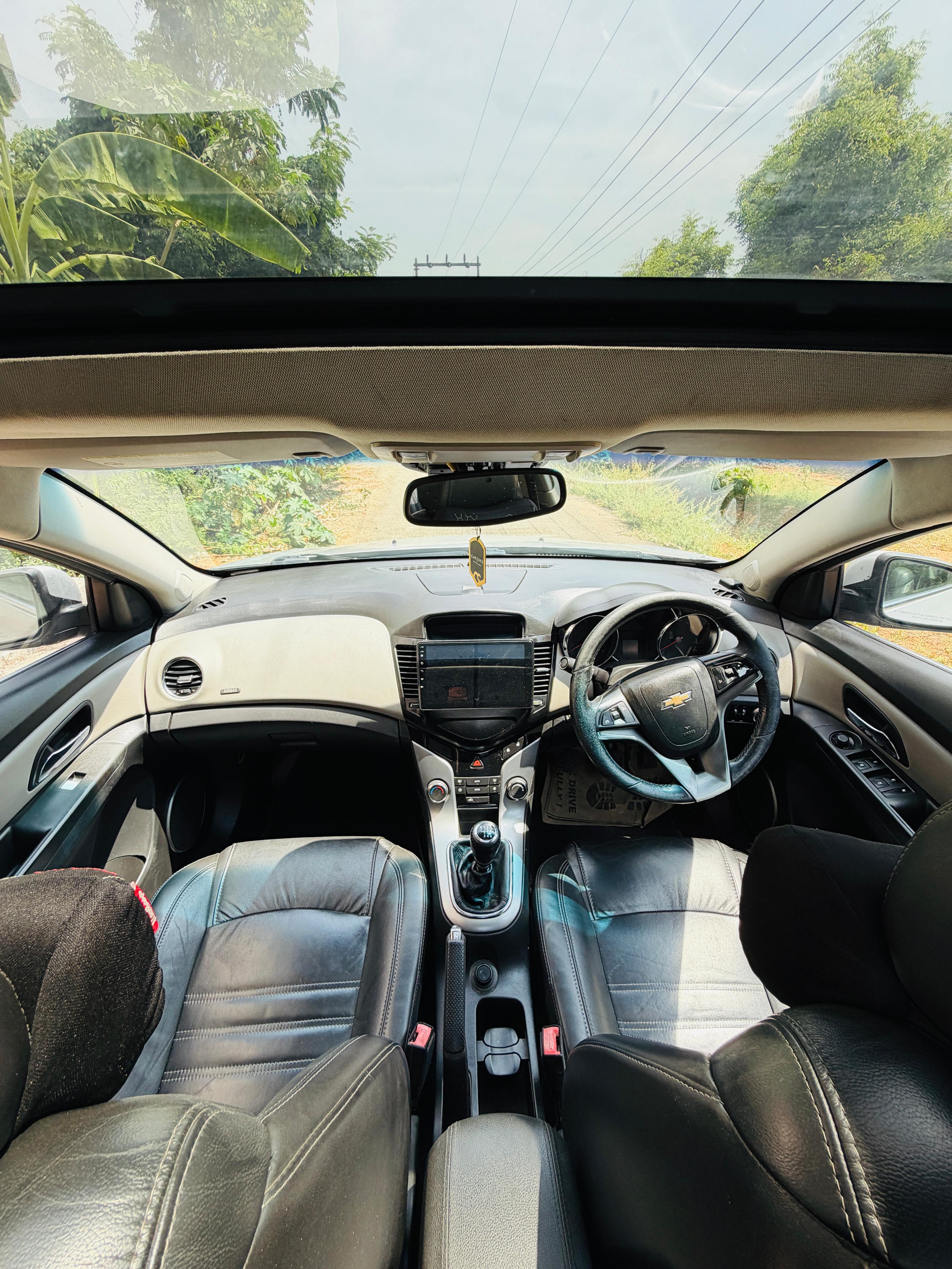 Chevrolet Cruze - Image 2