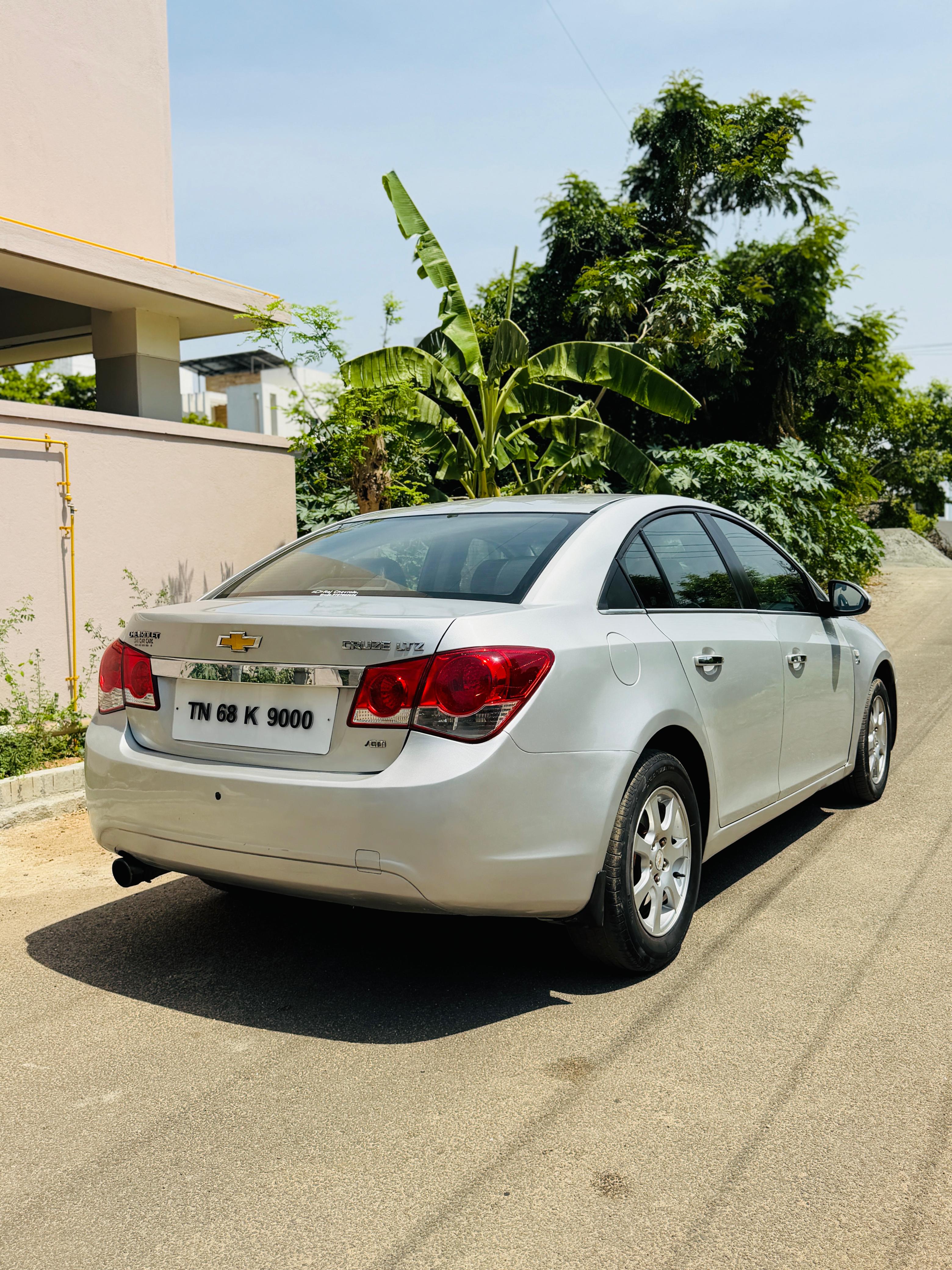 Chevrolet Cruze - Image 7