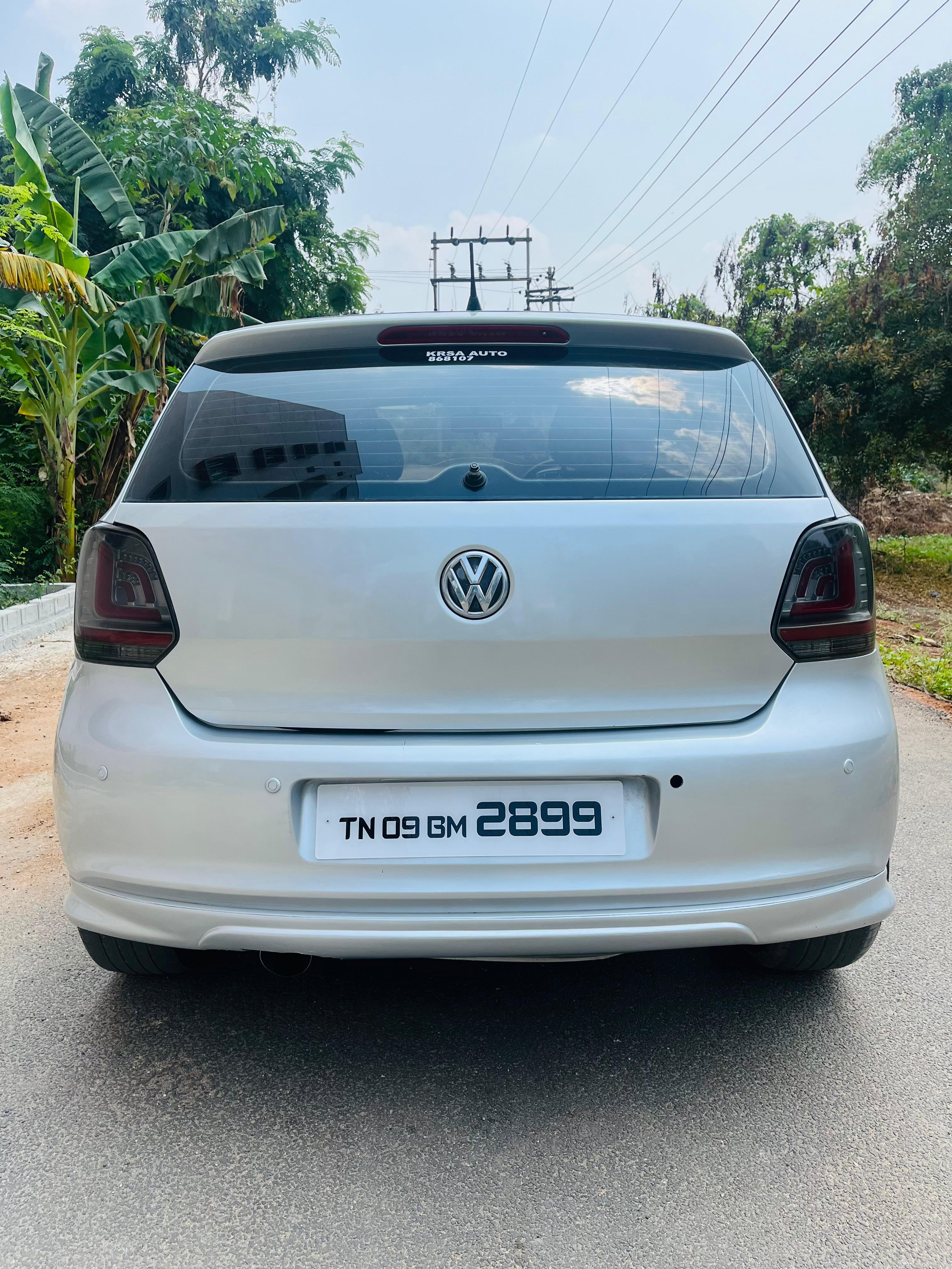 Volkswagen Polo - Image 9