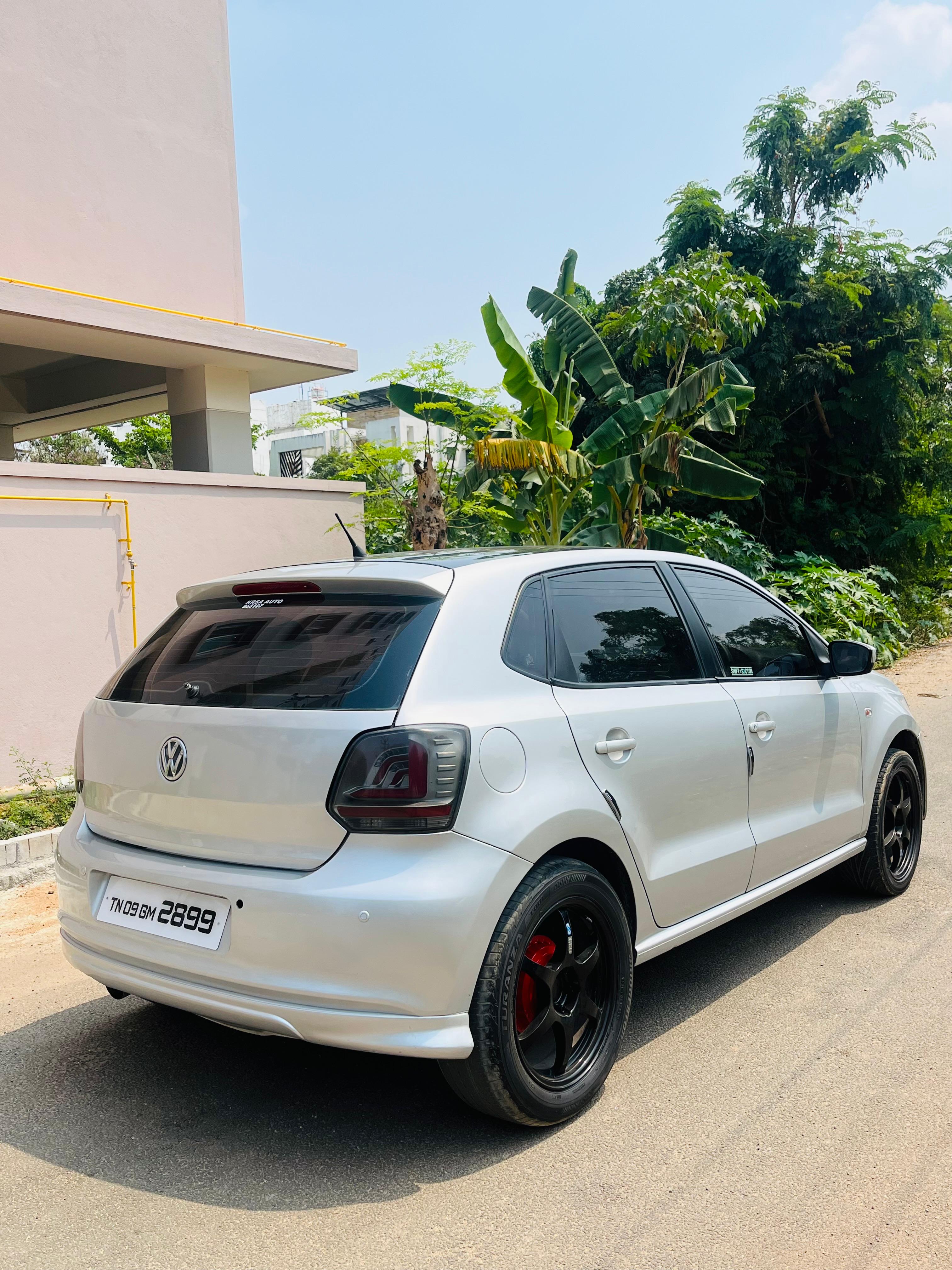 Volkswagen Polo - Image 8