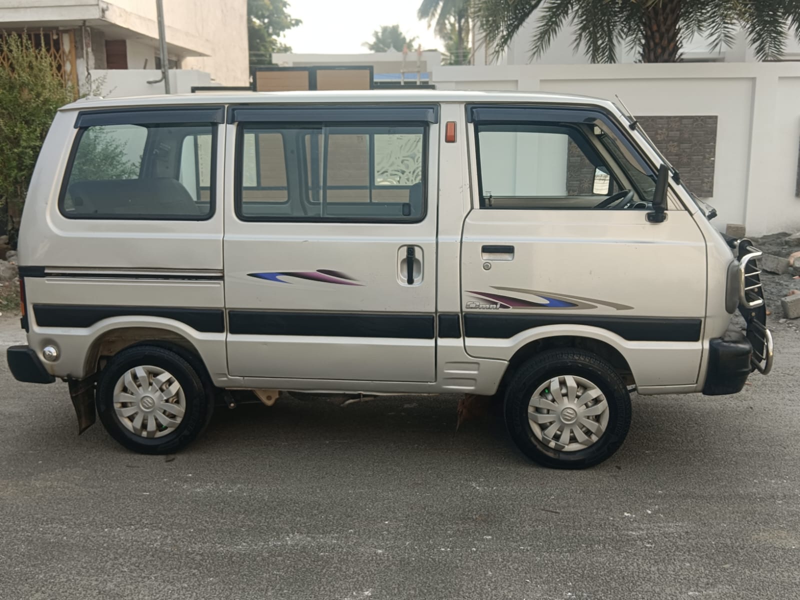 Maruti Suzuki Omni - Image 3