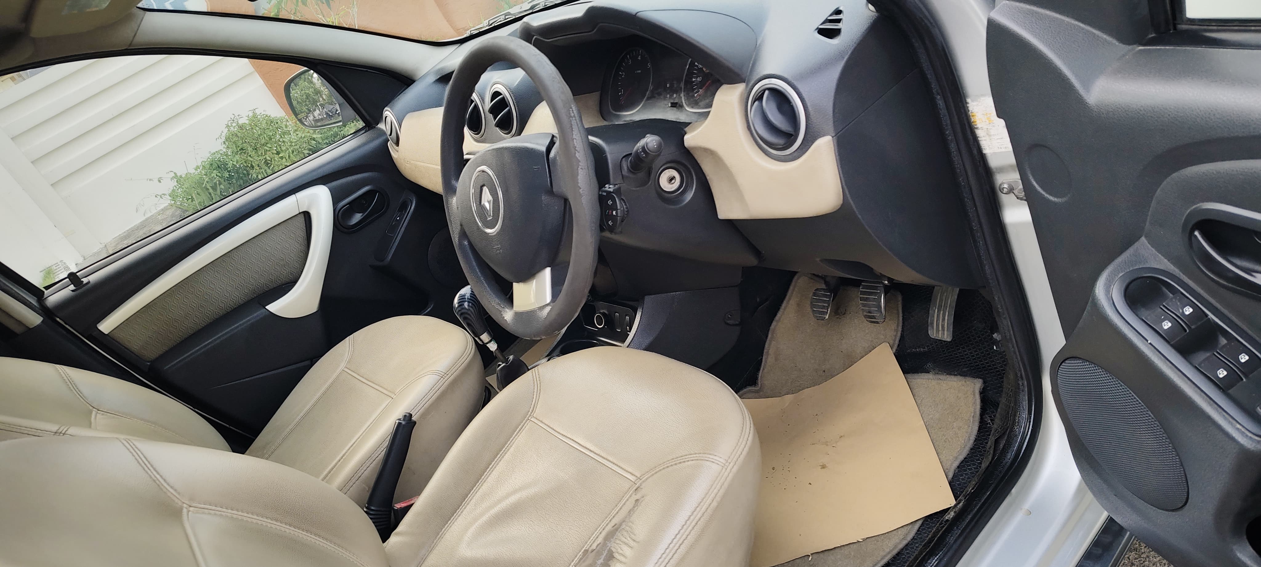 Renault Duster - Image 6