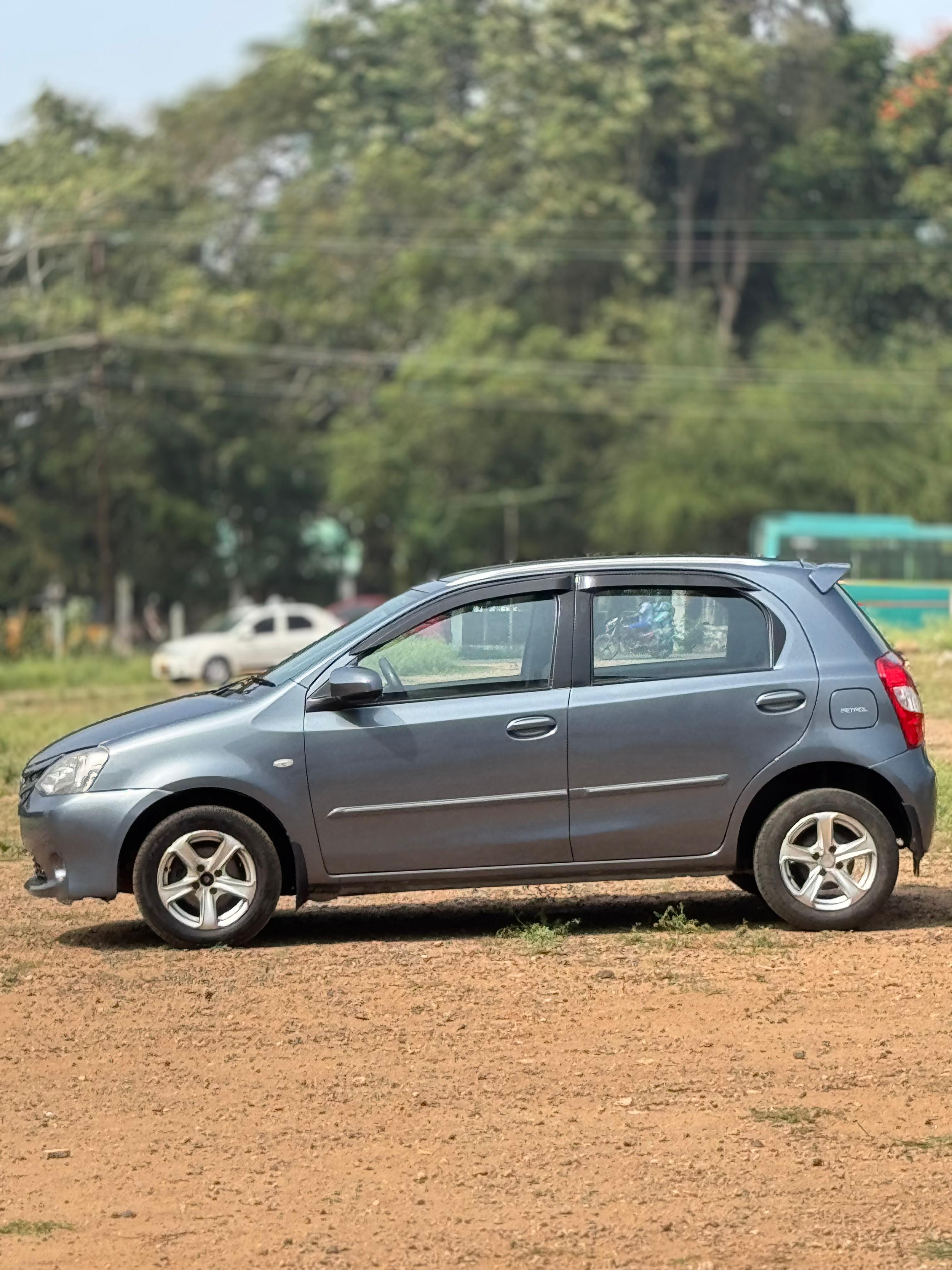 Toyota Etios Liva - Image 2