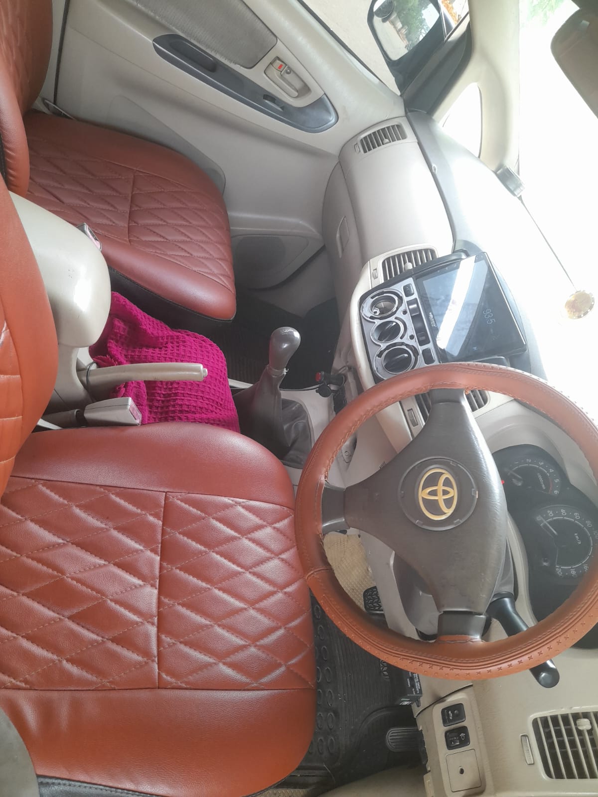 Toyota Innova - Image 6