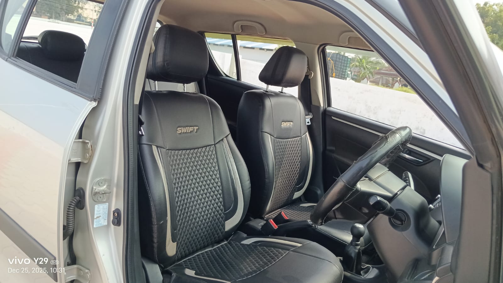 Maruti Suzuki Swift - Image 4
