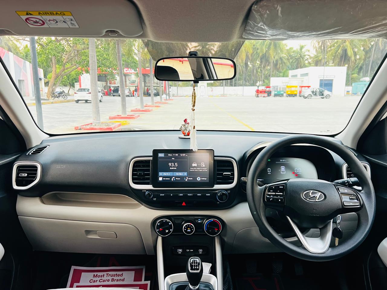 Hyundai Venue - Image 4