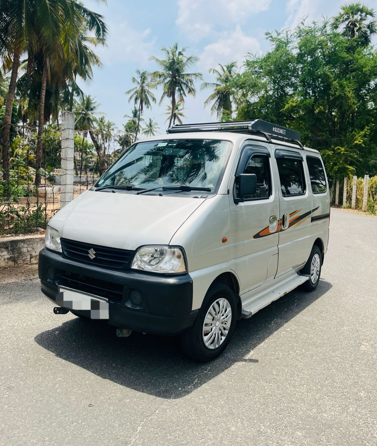 Maruti Suzuki Eeco - Image 2