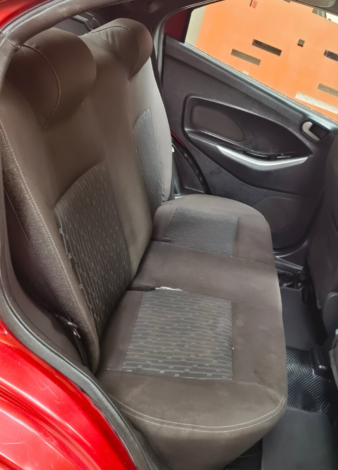 Ford Figo - Image 9