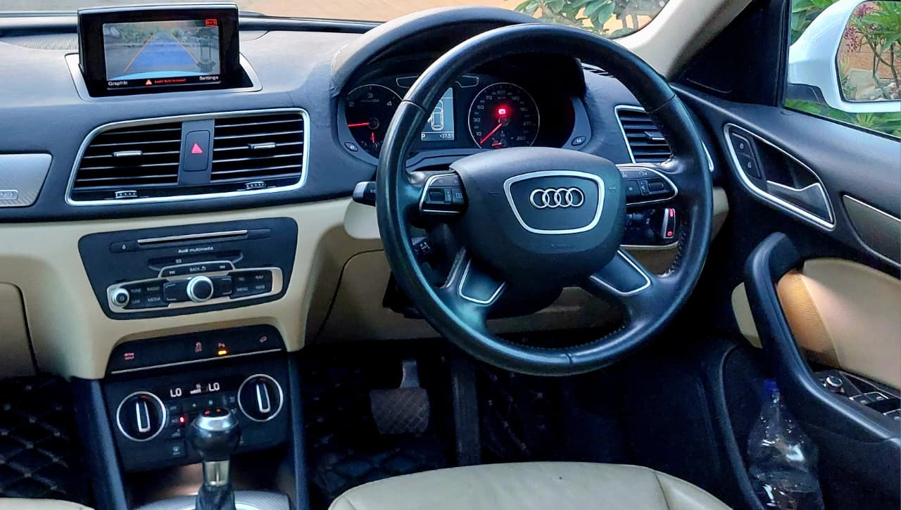 Audi Q3 - Image 2