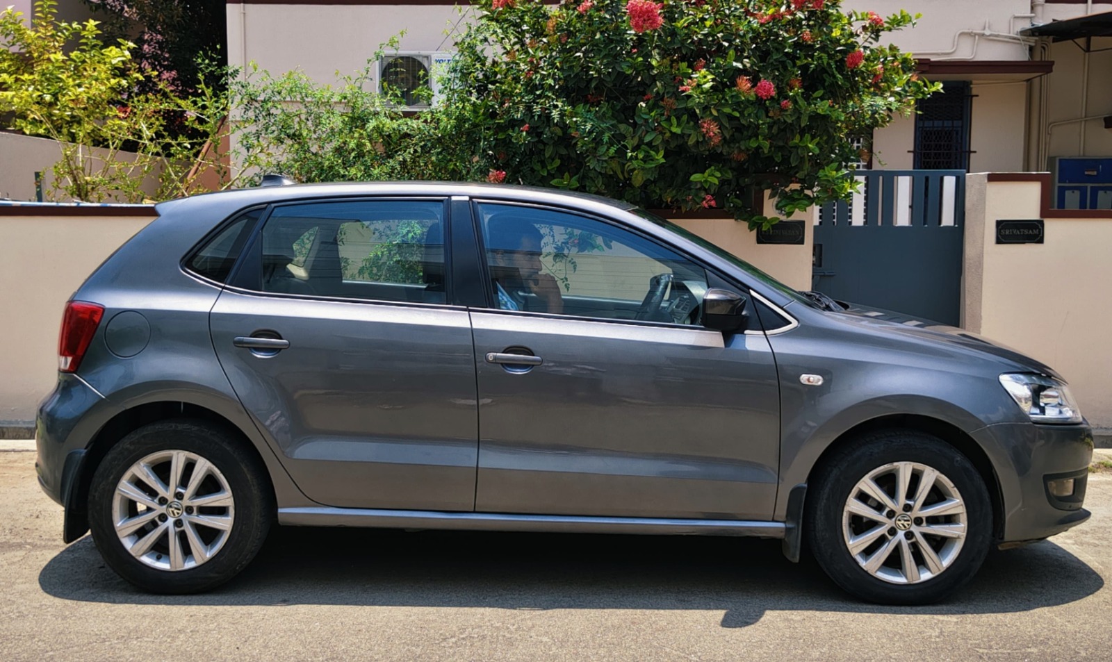 Volkswagen Polo - Image 8
