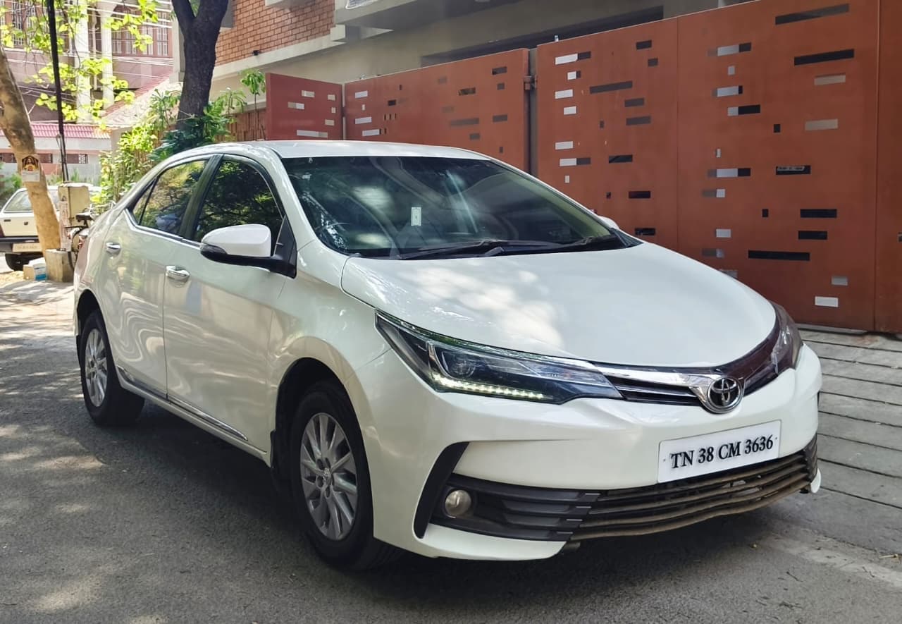 Toyota Corolla Altis - Image 9