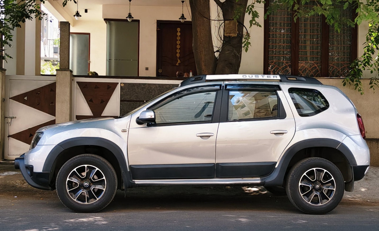 Renault Duster - Image 9