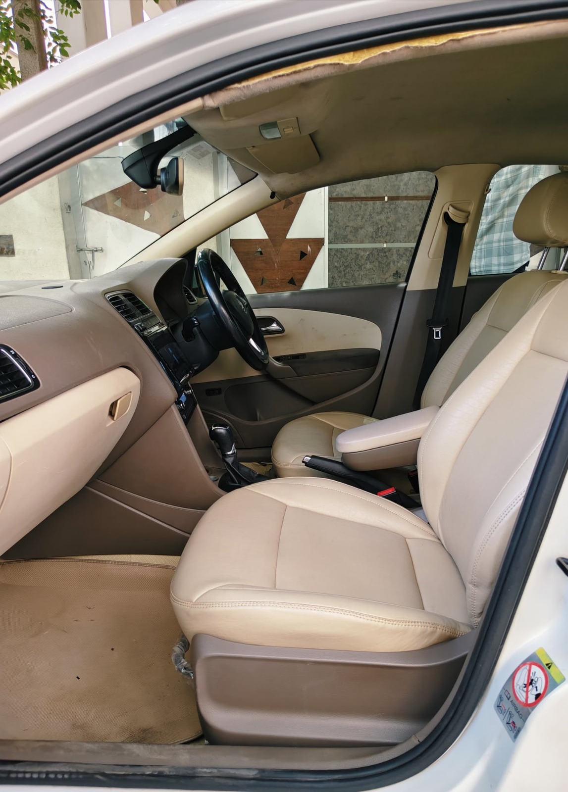 Skoda Rapid - Image 8