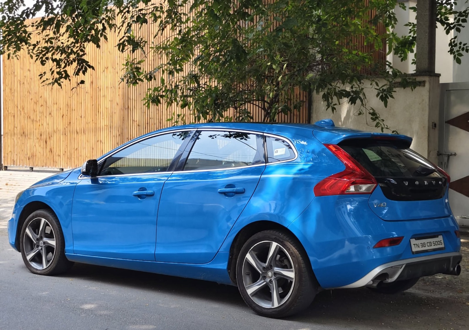 Volvo V40 - Image 4